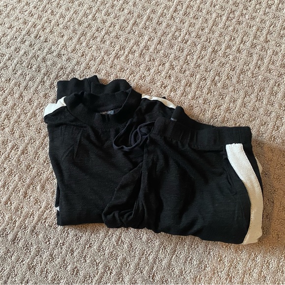 TopShop sweater and pant set - Picture 1 of 5
